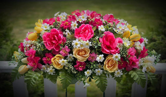 Grave Saddle Pink/Yellow/White